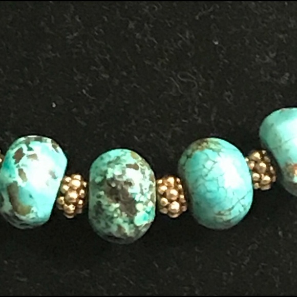 Turquoise Necklace & Earrings Set - Picture 5 of 6